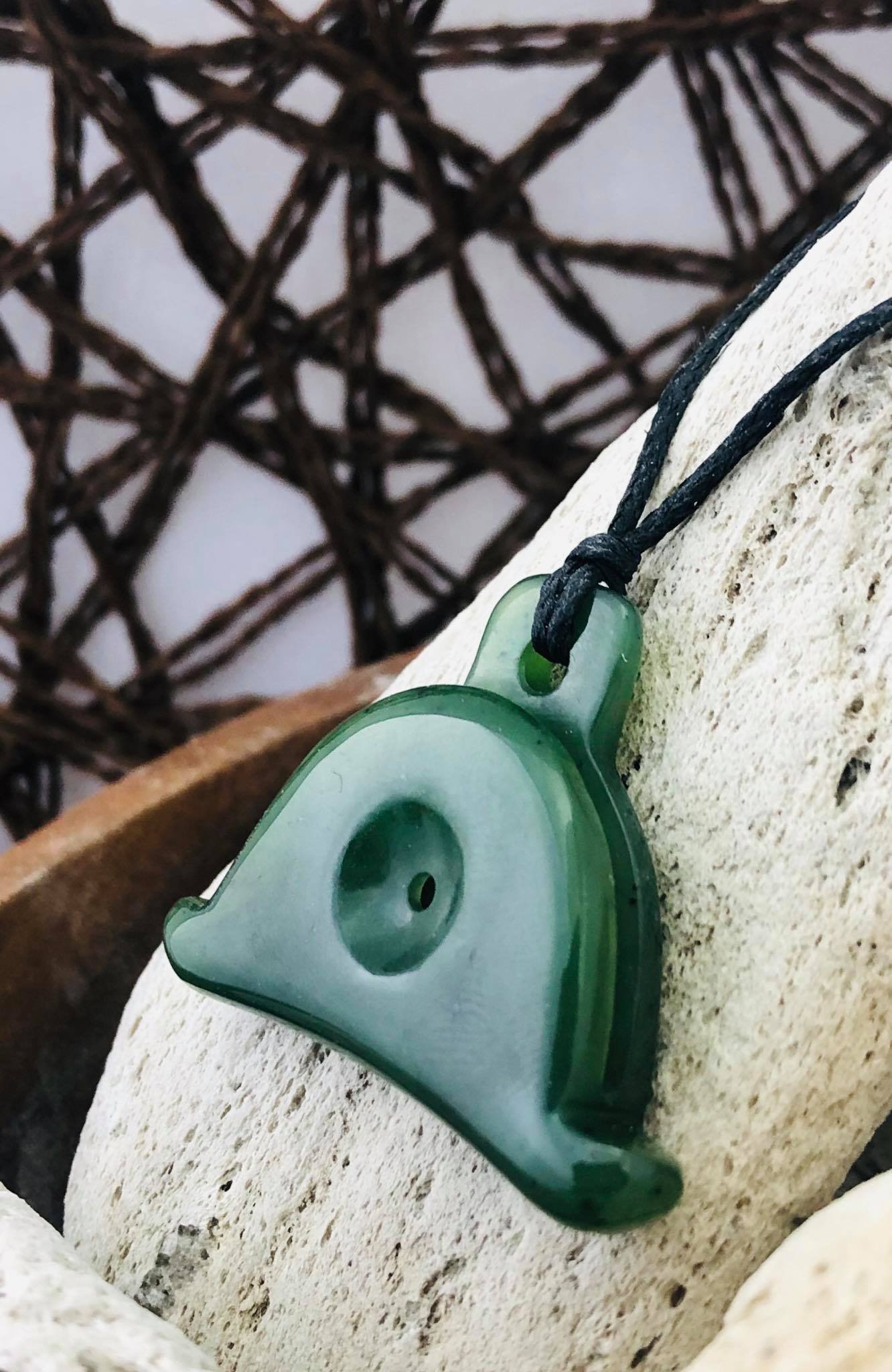 JADE SHEPHERDS WHISTLE PENDANT 34MM